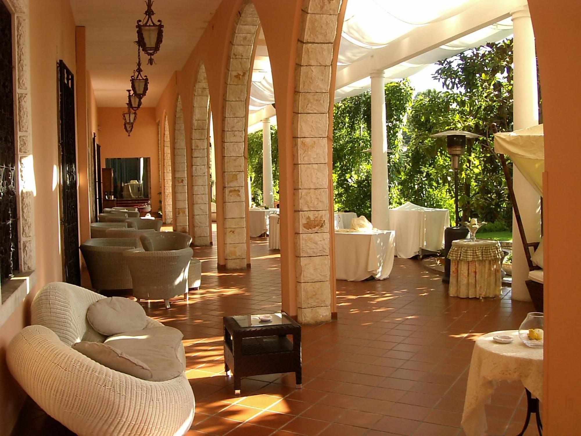 Park Hotel San Michele Martina Franca Bagian luar foto