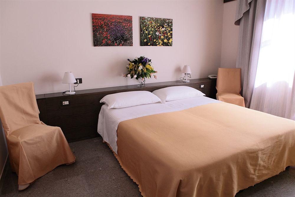 Park Hotel San Michele Martina Franca Bagian luar foto