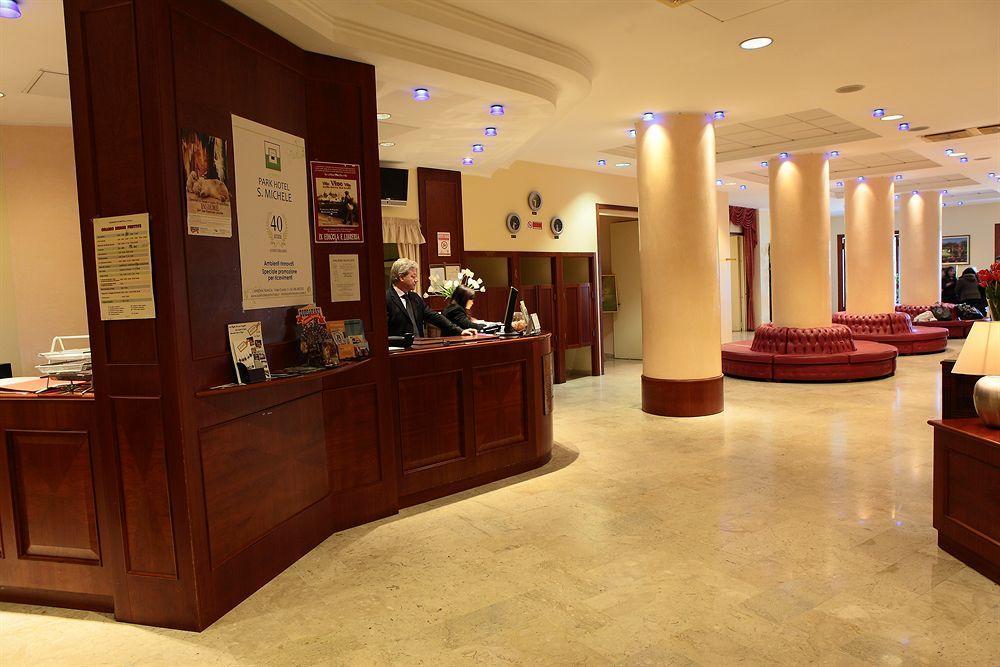 Park Hotel San Michele Martina Franca Bagian luar foto