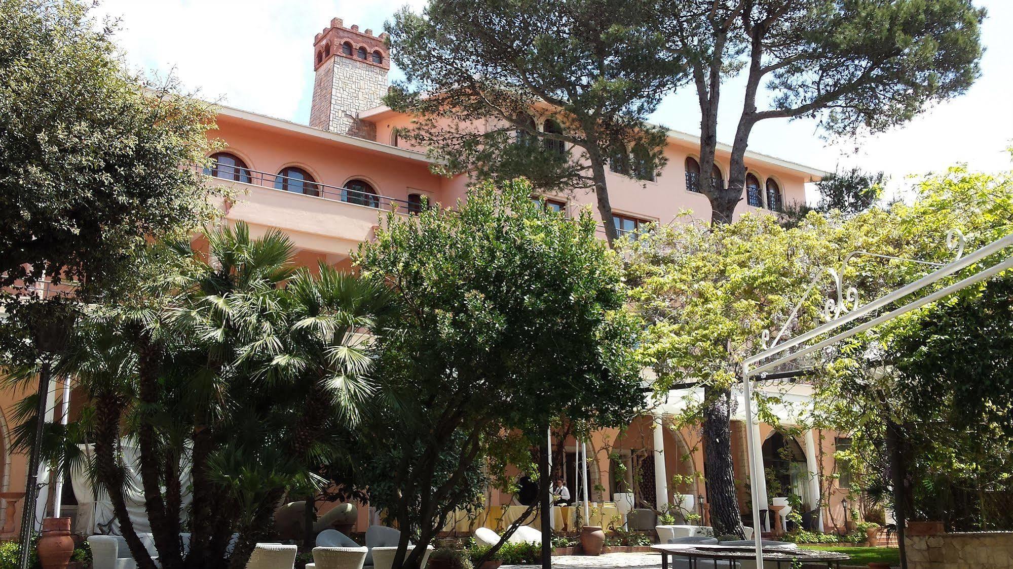 Park Hotel San Michele Martina Franca Bagian luar foto
