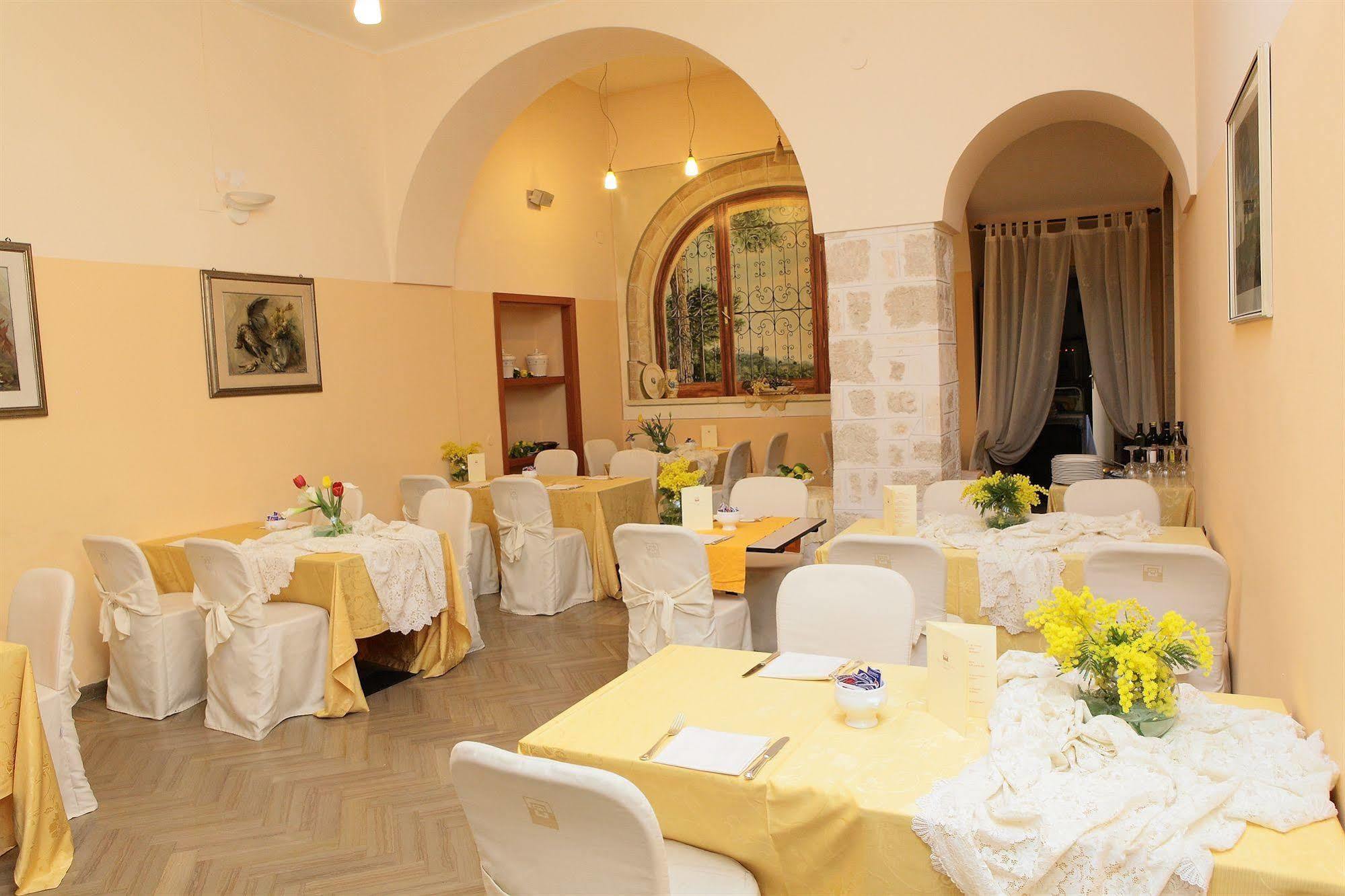 Park Hotel San Michele Martina Franca Bagian luar foto
